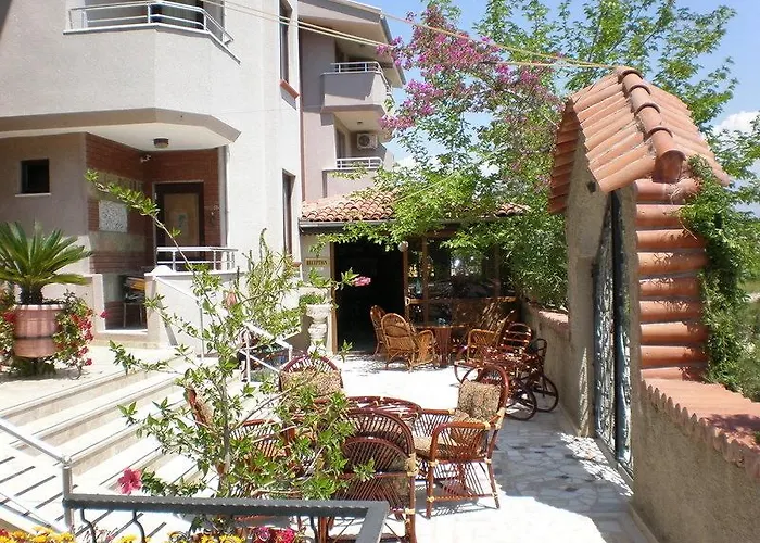 Ξενοδοχείο με διαμερίσματα Myra