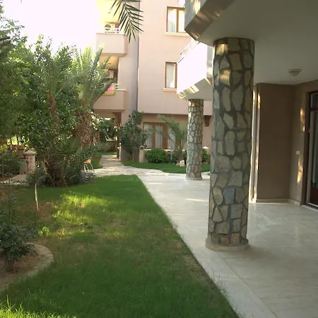 Myra Aparthotel 2*