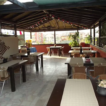 Myra Aparthotel 2*